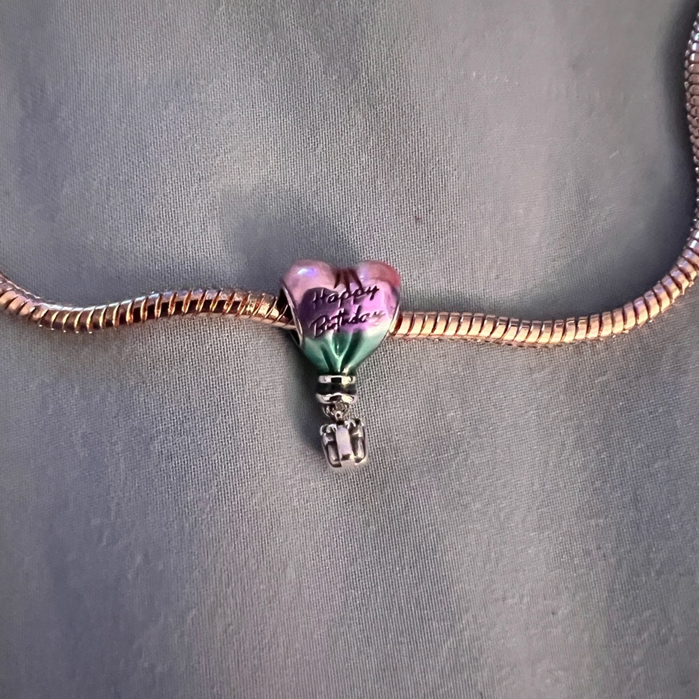 Silver "Happy Birthday" Heart Hot Air Balloon & Gift Box Charm - Picture 3 of 6